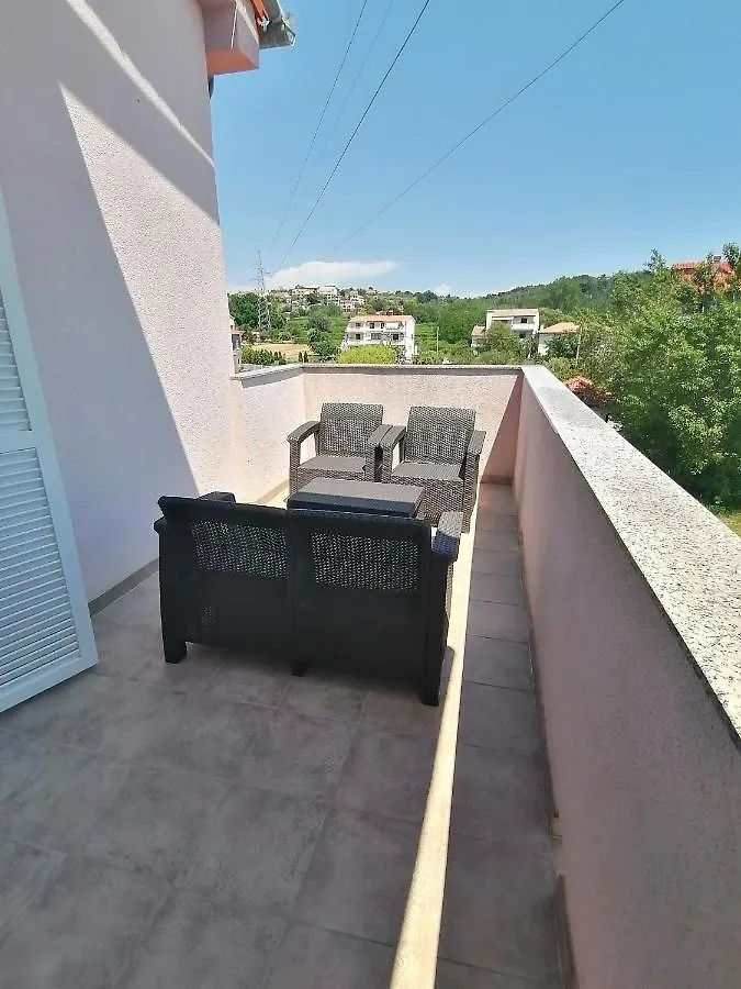 Apartments With A Parking Space Lopar, Rab - 5019